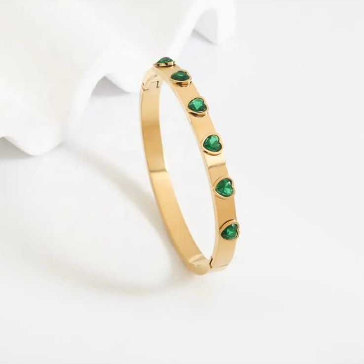 Green Heart Stone Bracelet