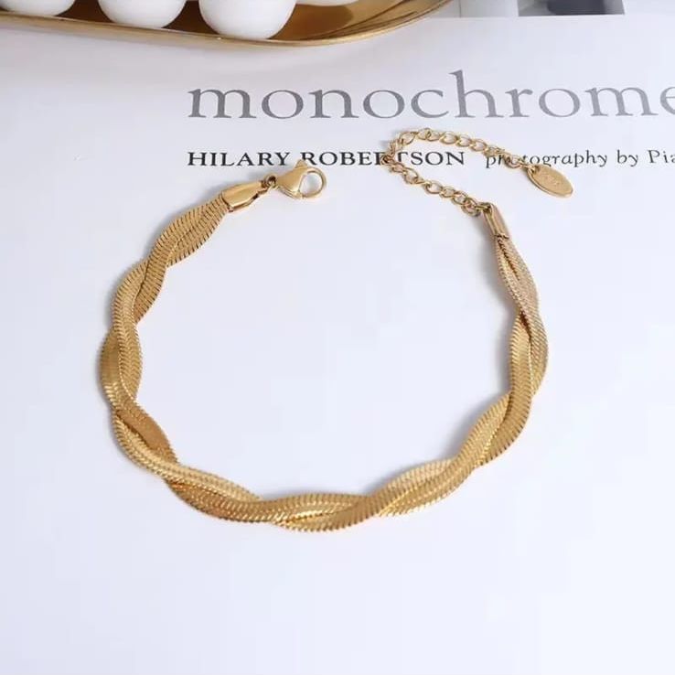 Twisted Snake Chain Bracelet
