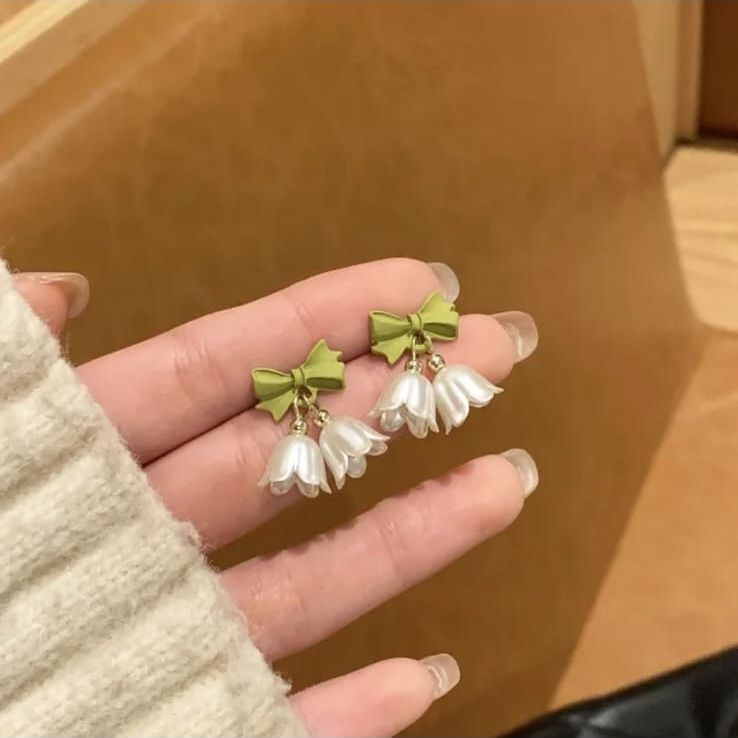 Green White Flower Korean Studs