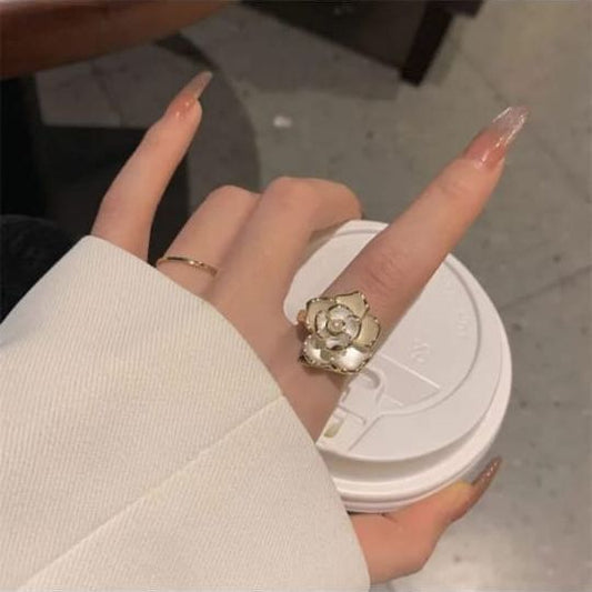 Premium Flower Shape Ring