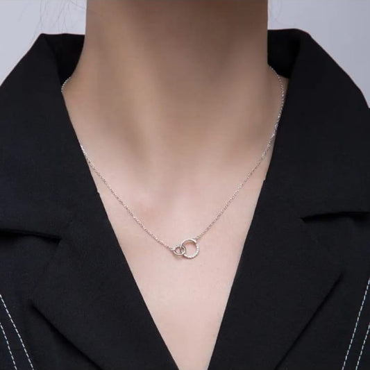 Intertwined circle pendant