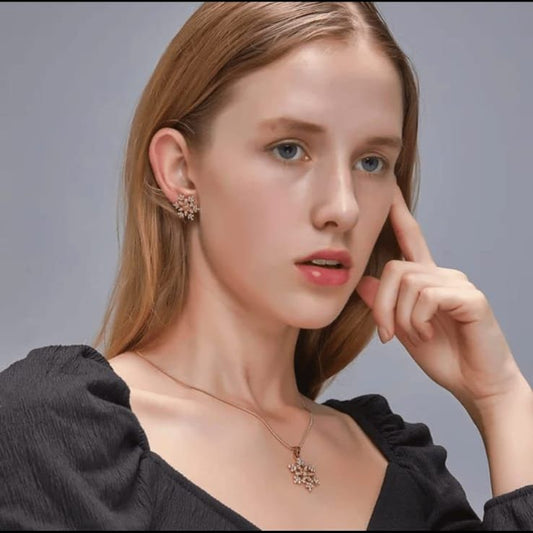 Ice Crystal Necklace With Crystal