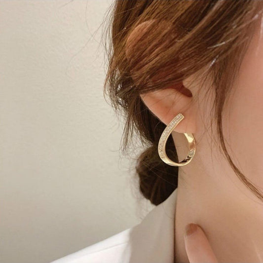 Rhinestone Twisted Metal Studs