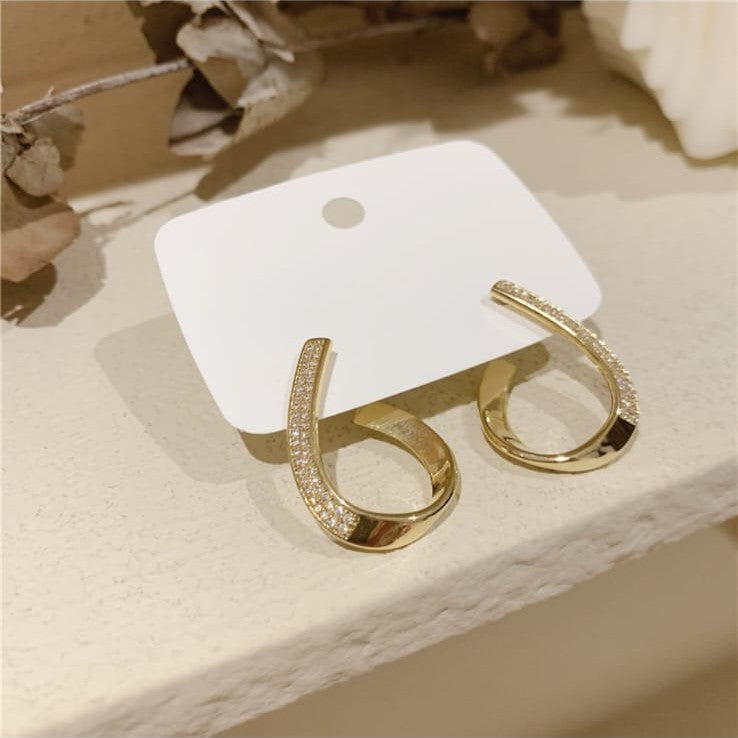 Rhinestone Twisted Metal Studs